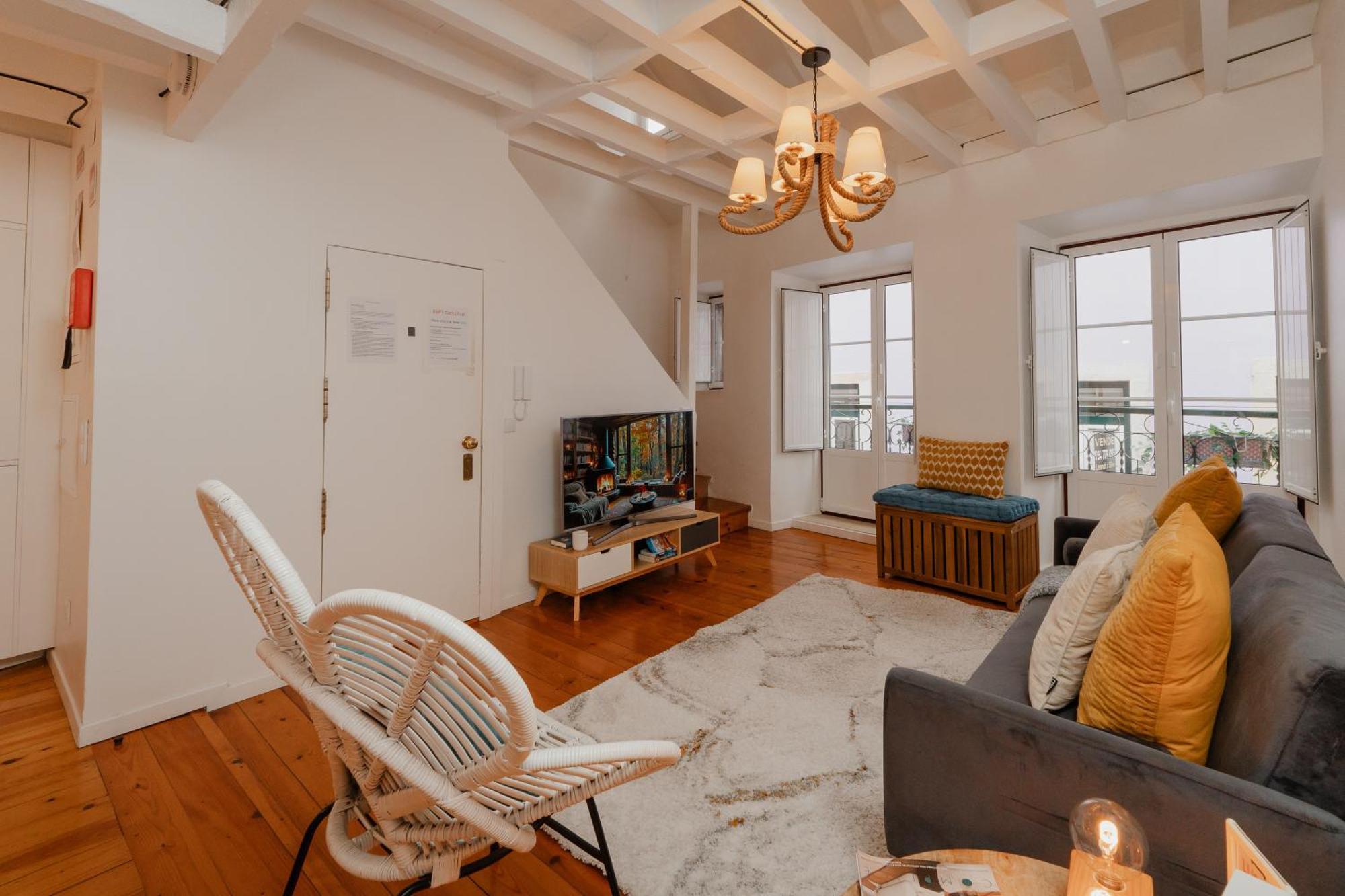 Stylish Getaway In A Mezzanine Flat By The Castle Apartment Lisabona Exterior foto