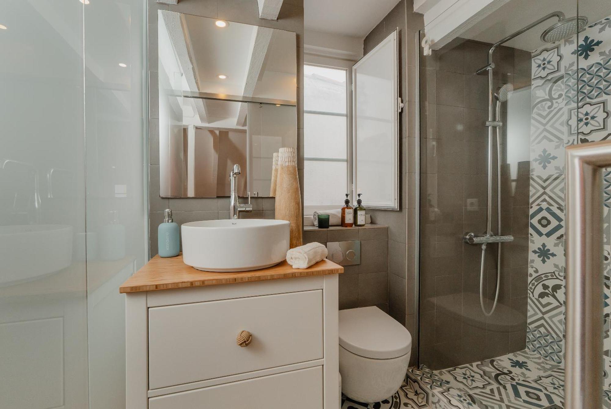 Stylish Getaway In A Mezzanine Flat By The Castle Apartment Lisabona Exterior foto